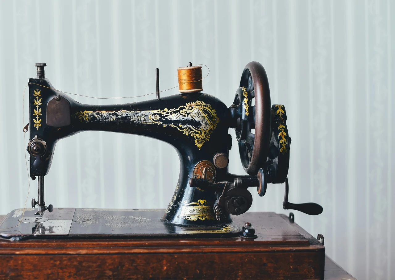Vendere oggetti vintage online: consigli per riconoscere i pezzi più richiesti Vendere oggetti vintage online: consigli per riconoscere i pezzi più richiesti
