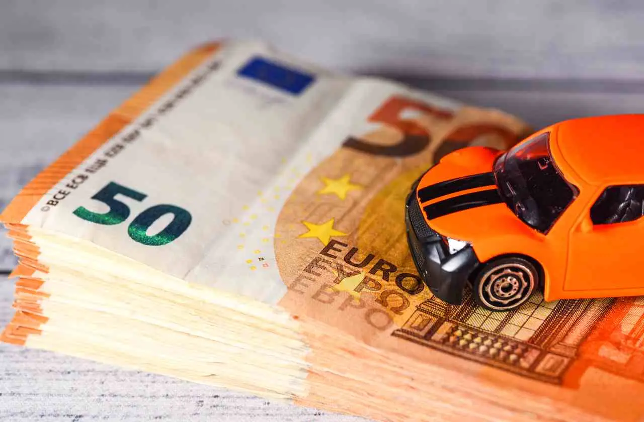 Come cambiano i prezzi delle auto familiari anni ’90 nel mercato attuale Come cambiano i prezzi delle auto familiari anni ’90 nel mercato attuale